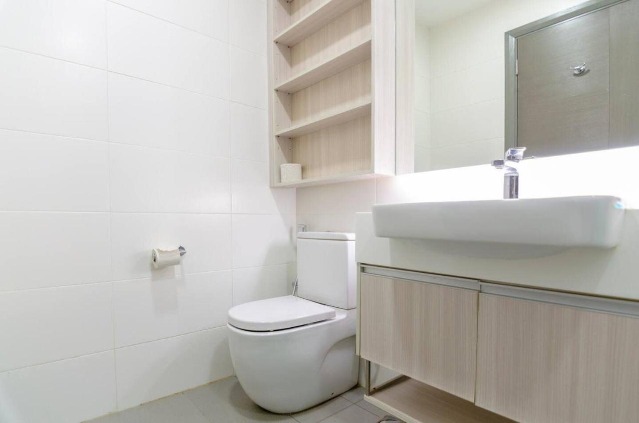 A Cozy & Comfy Suasana Suites In جوهر بهرو المظهر الخارجي الصورة